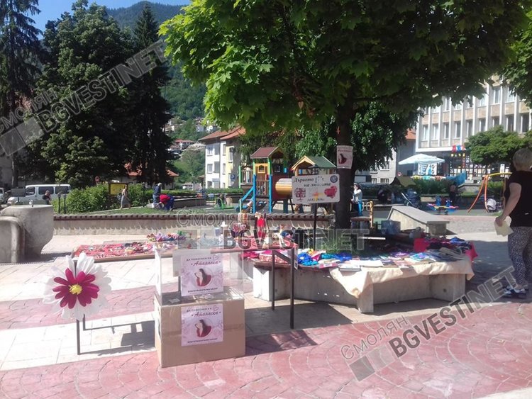 Само за ден благотворителният базар събра почти 500 лева за лечението на Атанаска