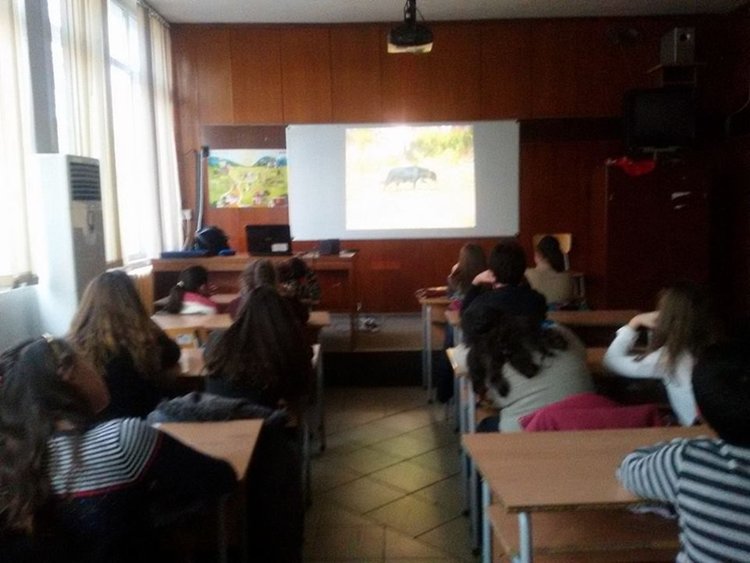 Образователен филм за кучешката тения предостави на паисиевци д-р Мухтаров