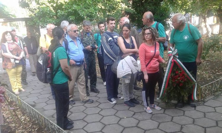 Ботевци почетоха паметта на загиналите за свободата на България