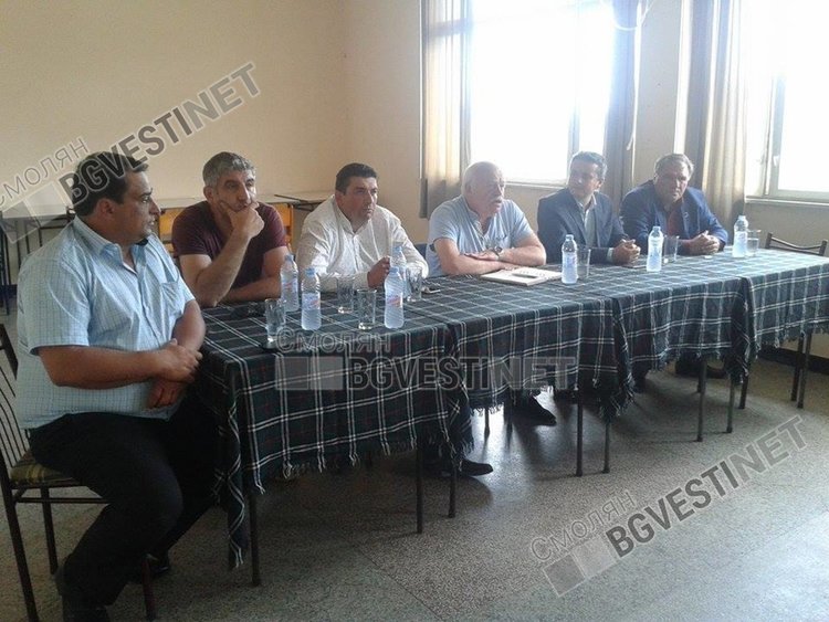 Горди загражденци отменят протеста си, за сега, готовността за блокади остава