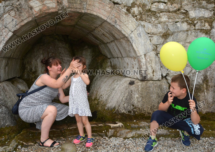  От стари времена се знае, че водата в извора на Нимфите е лековита за очите