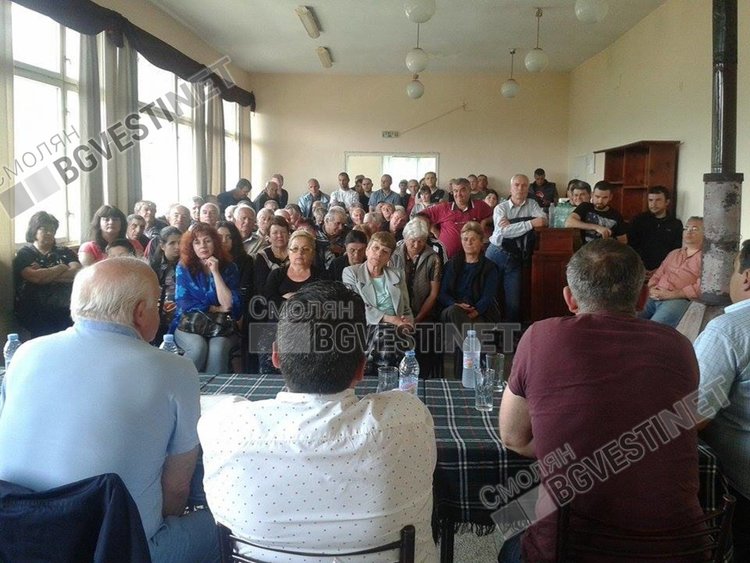 Горди загражденци отменят протеста си, за сега, готовността за блокади остава