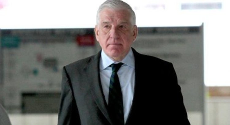 Бивш гръцки министър и жена му с обвинения за пране на пари  