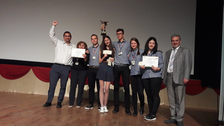 Предприемачи от Езиковата гимназия в Смолян ще представят България на международно състезание в Брюксел