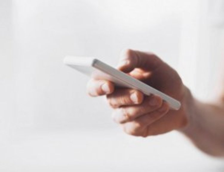 Нова схема на телефонните измамници - сега търсят преводачи  