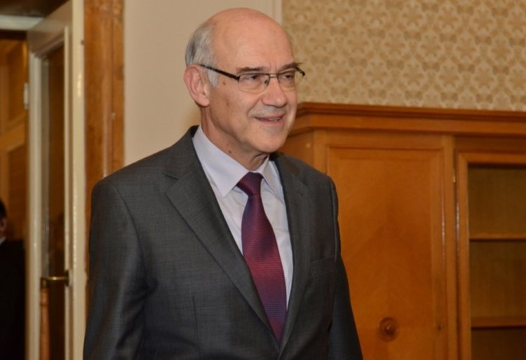 КЕВР: Парно и топла вода ще поскъпнат с половин процент