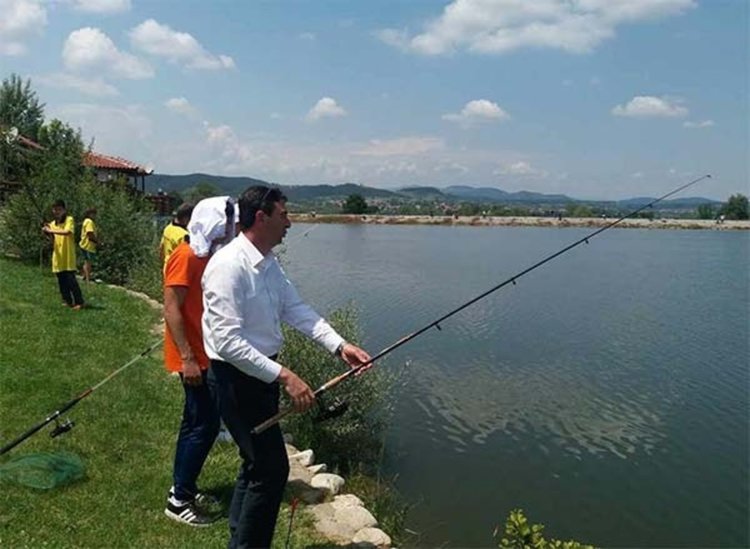 Състезание по спортен риболов организира община Кирково