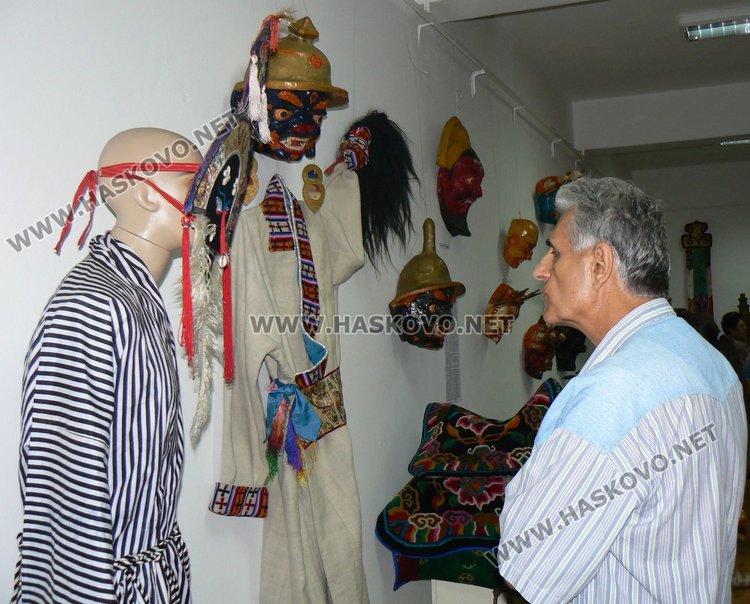 Изложбата с изкуството от Тибет бе открита в Димитровград през 2010 г.