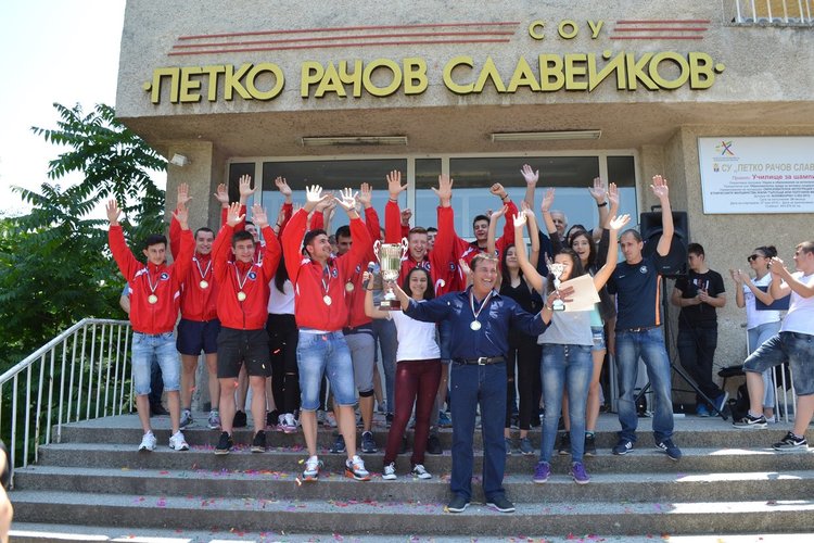 Поредната порция републикански шампиони за „Славейков“