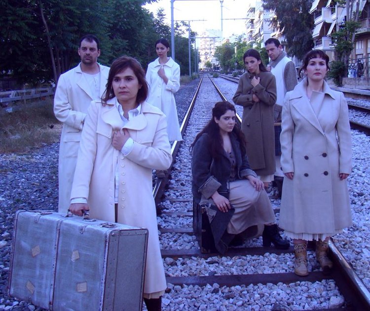 Международната театрална копродукция "Паспорт: Зелено копче" има премиера на смолянска сцена