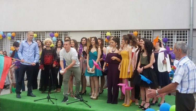 Уникален резултат за завършващите Езиковата гимназия - среден успех отличен 5.81 на матурата по английски