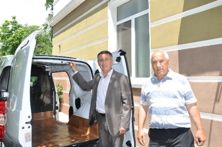 Домашният социален патронаж в Кърджали се сдоби с два нови автомобила