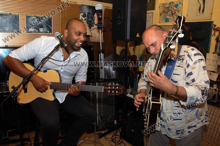 сн. Панайот Панайотов. Бразилецът в партньорство с хасковския джазмен Димитър Русев-Мутата