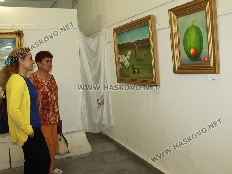 81-годишен художник от Бодрово откри първата си самостоятелна изложба 