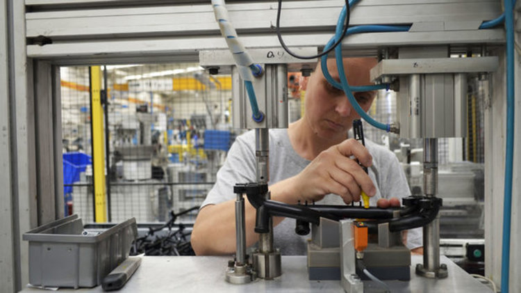 "Теклас България" разширява производството на авточасти в Кърджали