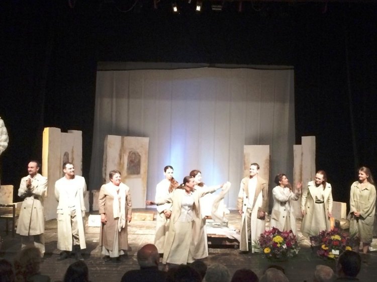 Под патронажа на областния управител се състоя премиерата на „Паспорт: Зелено копче” в Смолян