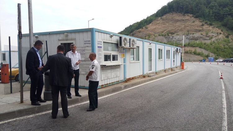 Областният управител Никола Чанев инспектира ГКПП „Маказа“