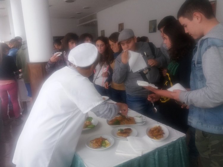 Кулинарни шедьоври за Деня на отворените врати в Професионалната гимназия по туризъм и строителство