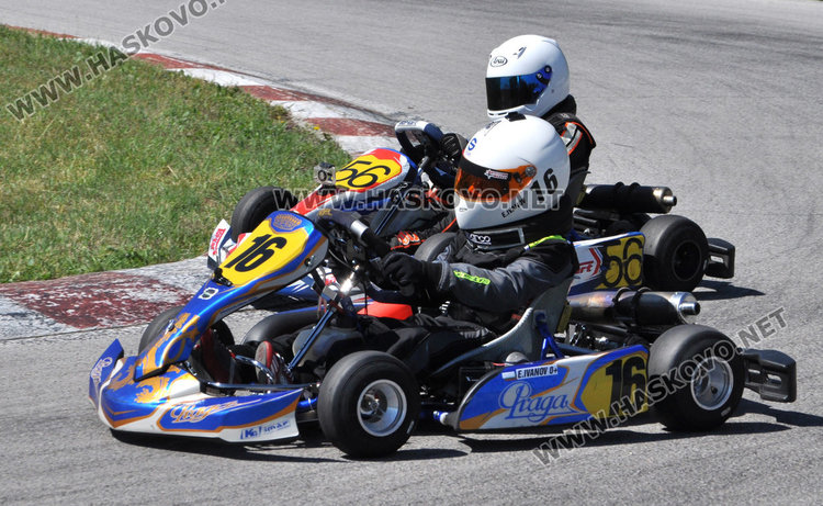 56 пилоти дават газ на републиканското по картинг край Хасково