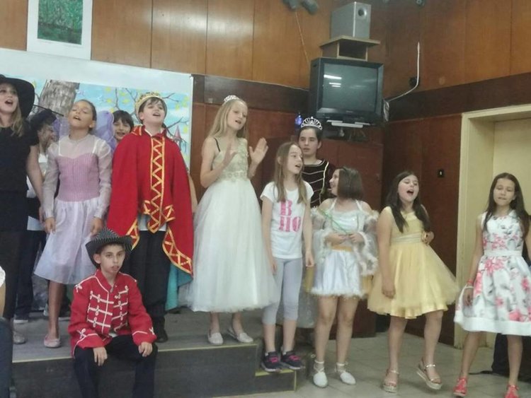 Магията театър с ателие „Артисти“ в „Паисий”