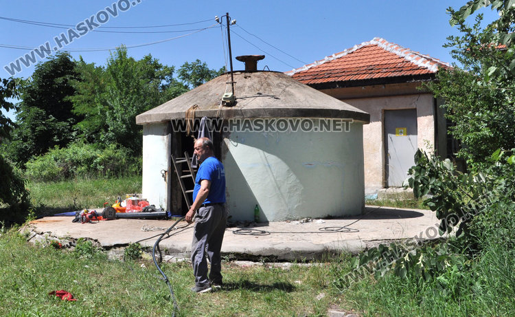 ВиК пуска помпите в 6-те кладенеца, чистят събирателната шахта