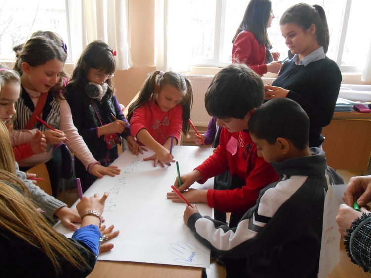 Лятна езикова занималня в „Отец Паисий“ отваря врати за бъдещи първокласници