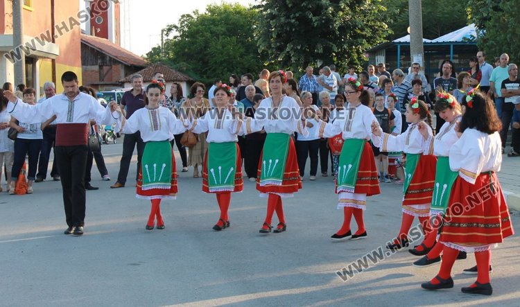 Избраха най-добър майстор на пуската в димитровградското село Ябълково