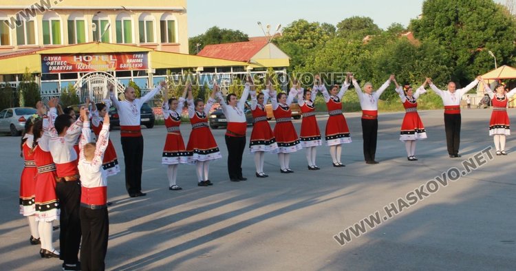 Избраха най-добър майстор на пуската в димитровградското село Ябълково