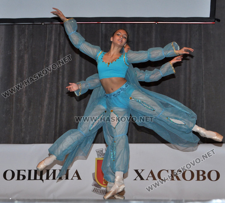 Купата на Хасково от „Вълшебен свят“ замина за Търново, най-добър солист е Петра Недялкова 