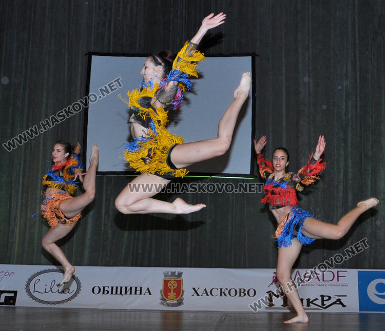 Купата на Хасково от „Вълшебен свят“ замина за Търново, най-добър солист е Петра Недялкова 