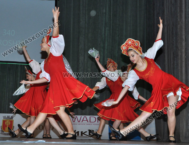 Купата на Хасково от „Вълшебен свят“ замина за Търново, най-добър солист е Петра Недялкова 