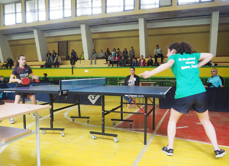 Момичетата от Ардино спечелиха турнира по тенис на маса в Разград
