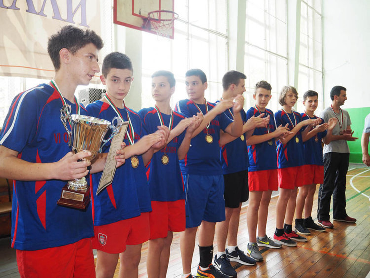 Оспорван финал на турнира по волейбол от „Ученически игри 2017“, купата тръгна за Кърджали