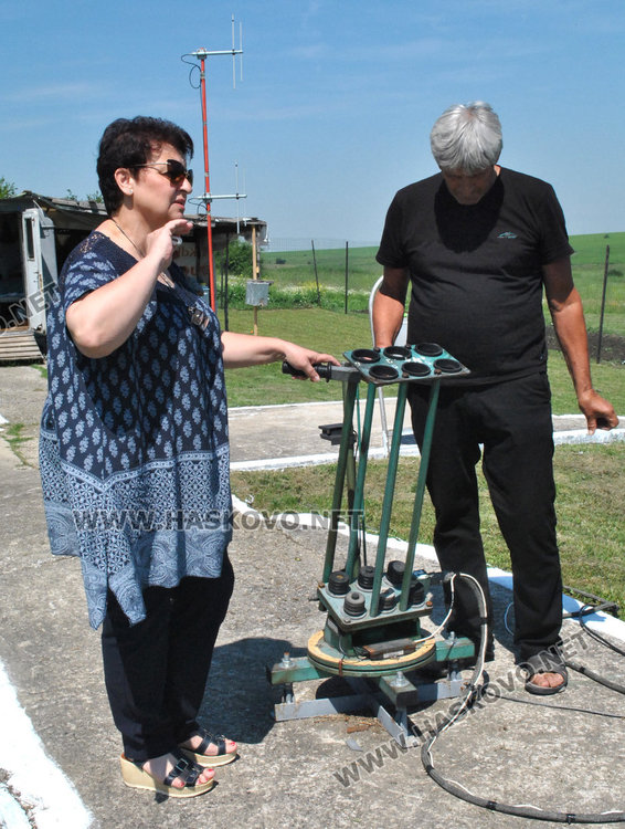 Диана Иванова е създала сплотен екип, който бори градушките 