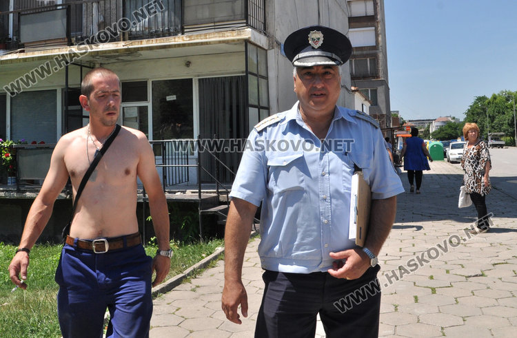 Пикап засече бус по „Васил Левски“, един в болница