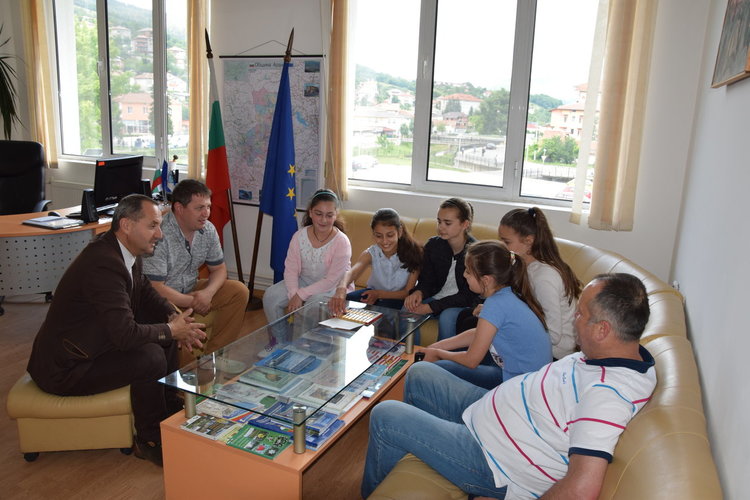 Сезгин Байрям награди златните тенисисти на „Юнак“