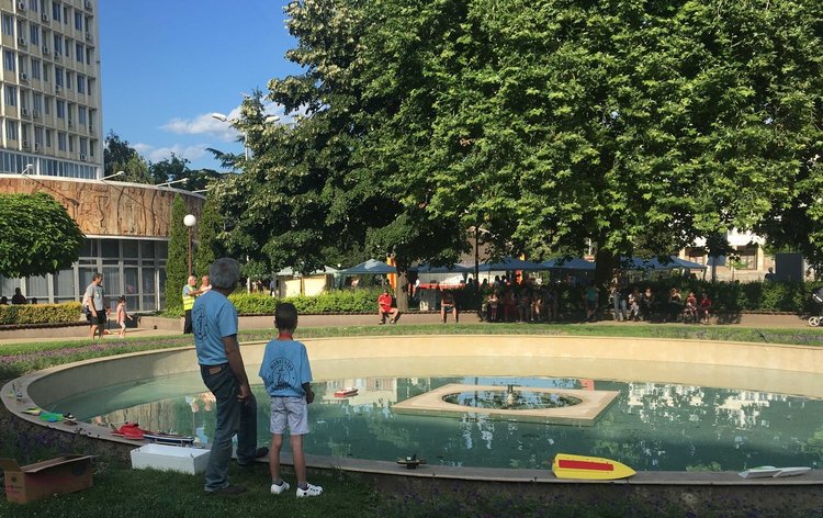 Всички моторници от центъра на Димитровград акостираха на дока