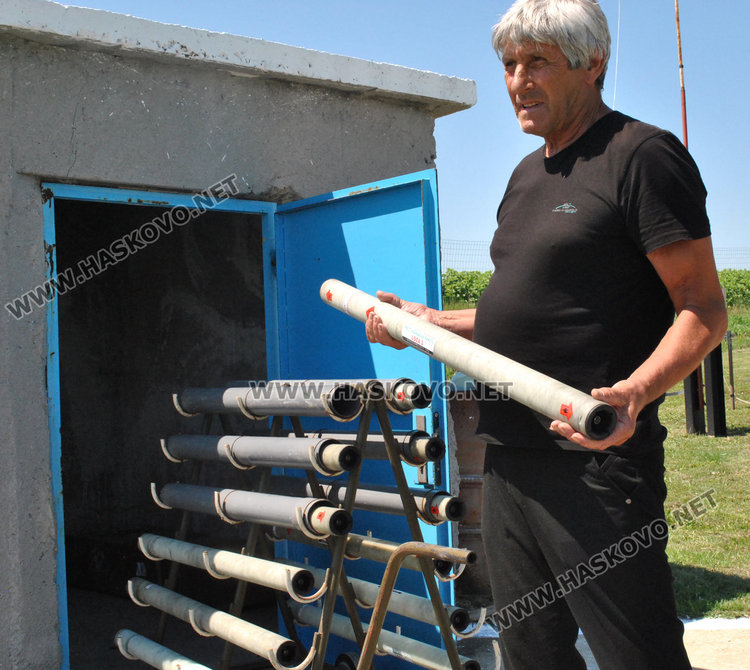 Радко Динев е стрелец и организационен  ръководител на площадката за противоградна защита край Странско