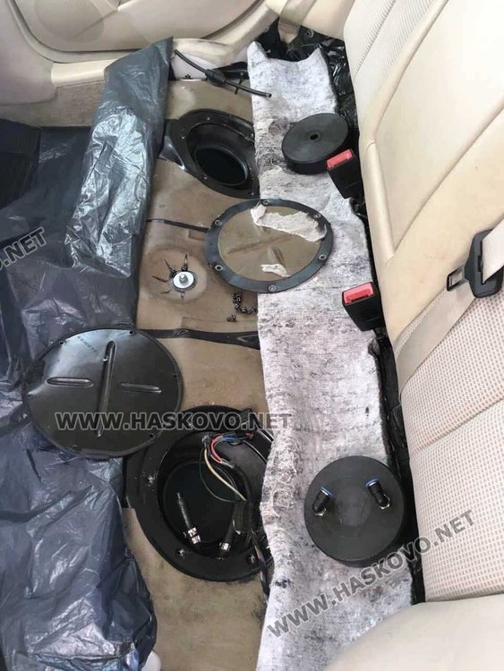 Хасковлия спипан да крие в Мерцедеса си 500 кутии нелегални цигари