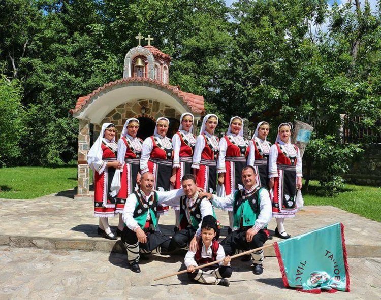 И читалището "Поука - 1908" с.Черногорово с награда от Дупница