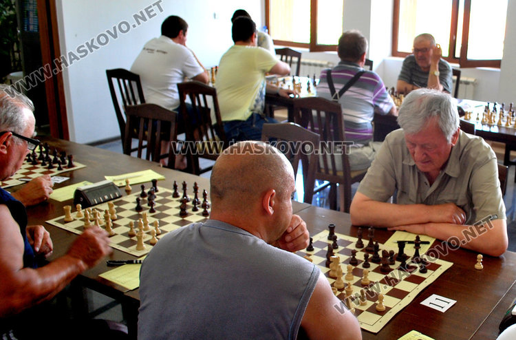 140 Димитроград ще участват в турнир по шах, бридж, табла и дама