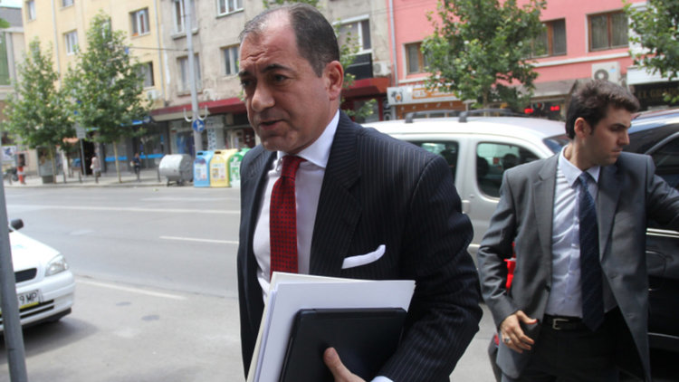 Анкара се дистанцира от посланик Гьокче?