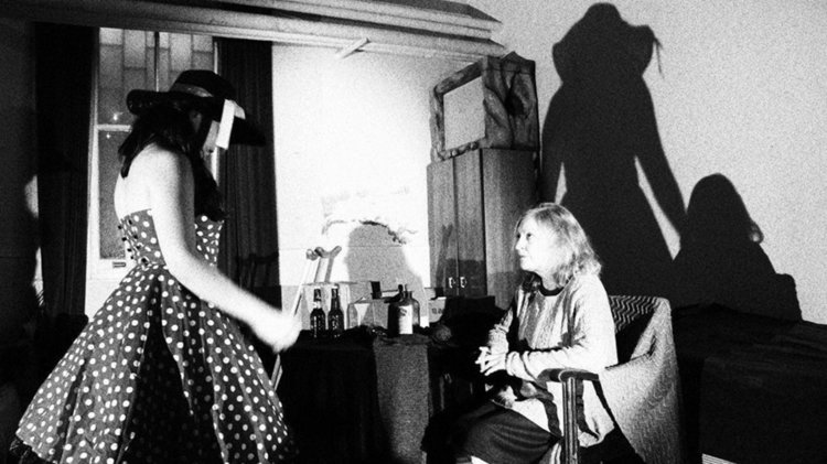 Спектакълът &bdquo;Краят&rdquo; от Лондон гостува на смолянска сцена