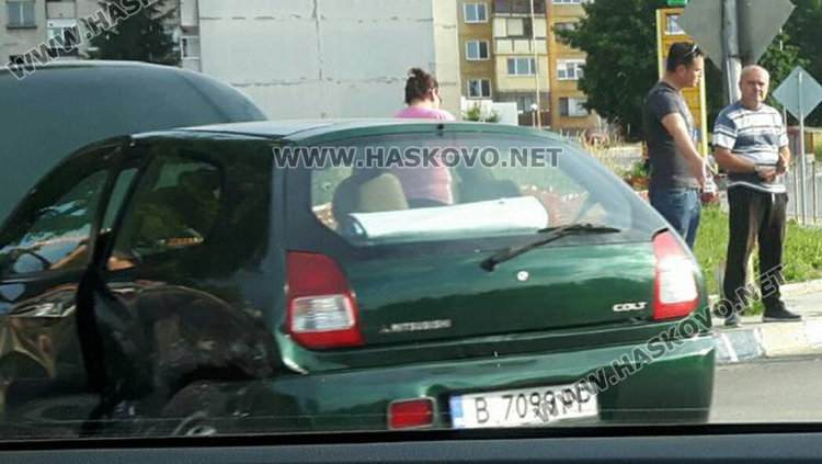 63-годишна варненка пренебрегна знак “Стоп“ в Баните и нацели колата на пловдивчанин