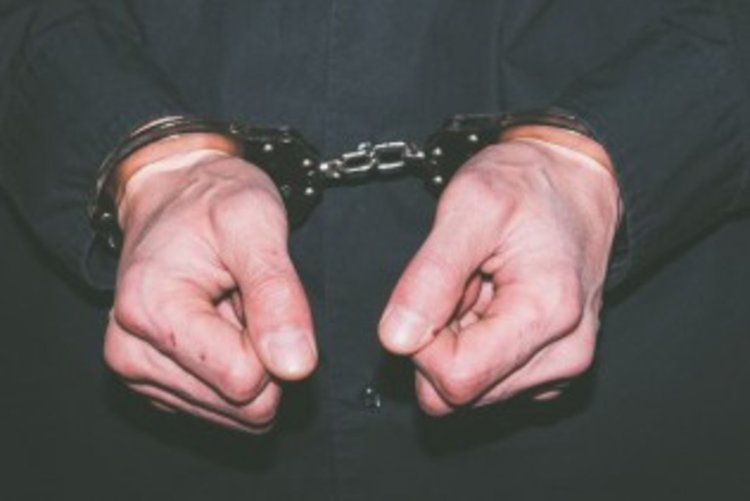 50-годишна жена бе пребита до смърт с кол от мъжа си