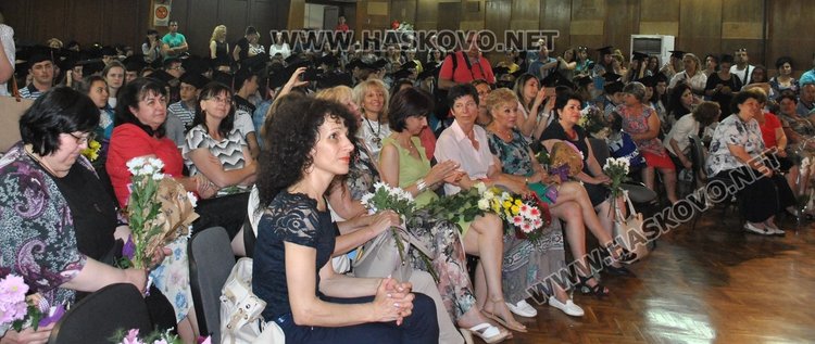 Всеки пети седмокласник в „Смирненски“ отличник