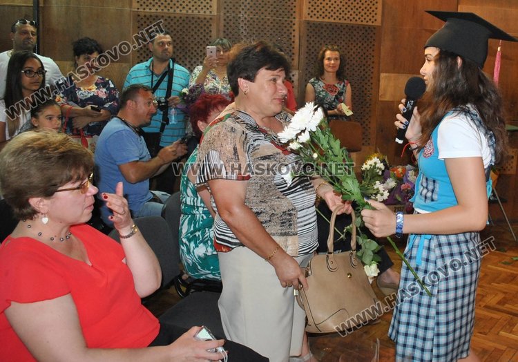 Всеки пети седмокласник в „Смирненски“ отличник