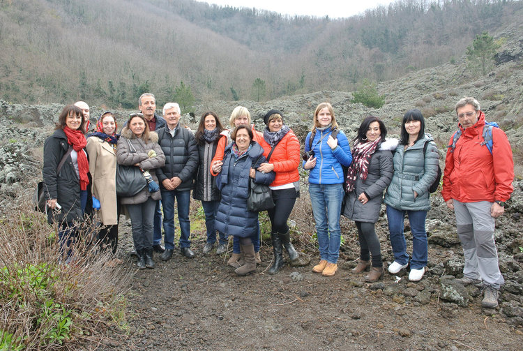 34 ученици от „Хр. Смирненски“ със сертификати по проект „Моята националност е ЧОВЕК“