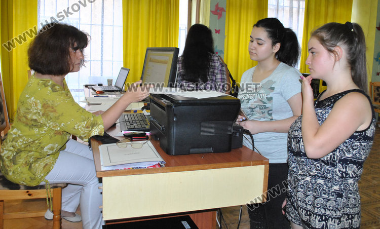Царската гимназия изпреварва Икономиката в предпочитанията на седмокласниците