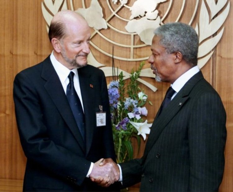 Звездният ни рожденик днес: Симеон Сакскобургготски на 80  